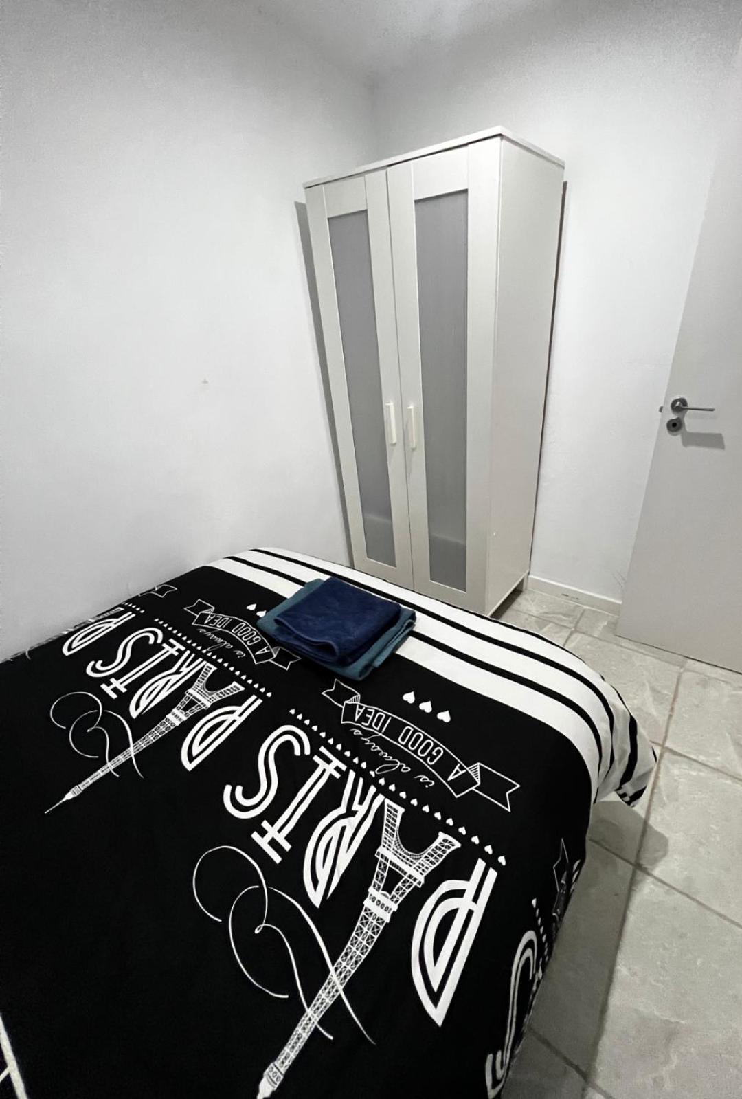 Apartamento Centrico Economico En Berga P1 Apartment Exterior photo
